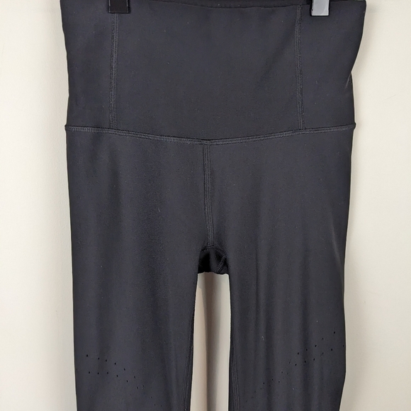 LULULEMON Zoned in tight Size 4 Black 27"  length - Picture 7 of 12